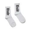 Носки Rhude, высококачественные хлопковые европейско-американские уличные трендовые носки для мужчин и женщин, простые буквы для пар, In-tube80kv