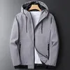 Herenjassen 2021 Spring Fashion Coat Casual Losse en Herfst Kleding Trend Tooling Jacket Solid Color Hooded