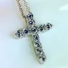 925 Sterling Silver Full Round Cut CZ Diamond Cross Pendant Party Populära Kvinnor Clavicle Halsband Present