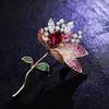 Sinzry Luxury Cubic Zircon Rose Flower Broscher Kvinnor Toppkvalitet Tjeckiska Rhinestone Elegant Bröllop Bankett Brosch Pins Presenter