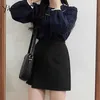 Camicetta Yitimuceng Donna Moda coreana Linea luminosa Decorazione Camicie Manica a sbuffo Latteo Blu scuro Top Primavera Estate 210601