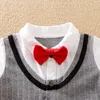 Summer Baby Gentleman Preppy Style Bow Tie Body pour Boy Party Bodsuits Vêtements 210528