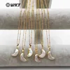 WT-JN033 Księżyc Kształt Pearl Słodkowodne Z Trim Wisiorek 18 Cal Gold Link Link Łańcuch Kobiety Vogue Naszyjnik