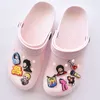 Venta al por mayor Singer Star Jibbitz para Croc Soft Rubber PVC Shoe Charms Hebillas Accesorios de moda