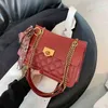 Bolso de un solo hombro a la moda para mujer, bolso con cierre versátil para axila, palo mágico, cadena de celosía Ling, bolso diagonal para mujer, bolsos 3EU0