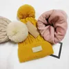 Marca de moda Beanie Doble engrosamiento bola sombrero hombres mujeres invierno y otoño caliente con logo de alta calidad transpirable soplado sombrero de cucharón elástico Caps de punto U008254