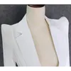 ファッションデザイナーのブレザージャケットは、肩を急上昇させるシングルボタン外側摩耗