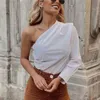 Elegante Frau Weiß One-Shoulder Baumwolle Tops Frühling Mode Damen Unregelmäßige Top Weibliche Streetwear Taste 210515