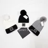 Luxury Knitted Hat Designer Beanie Cap Mens Raccoon Fur Pompoms Warm Hats Unisex Couples Letters Casual Skull Caps Outdoor Fashion High Quality