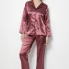 Ensemble de pyjamas en satin pour femmes costume à la maison sexy sommeil plus taille chemise de nuit 2 pièces respirant printemps et été pantalon lâche mode 211112