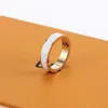 2021 Ny högkvalitativ designer Titanium Steel Band Rings Fashion Jewelry Men's Simple Modern Ring Ladies Gift290r