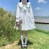Dorywczo sukienki Sweet Gilry Kawaii Białe Kobiety Lolita Dress Jesień Elegancki Sailor Collar Długie Rękawy Łuk Ruffles Preppy Style Luźne Mini