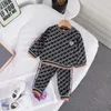 أزياء الاطفال ملابس الصبي مجموعات القطن sweaterShirt + السراويل 2 قطعة ملابس الأطفال ربيع الخريف الفتيات ملابس رياضية