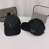 sportieve hoeden