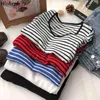 Crew Neck Short-mouwen Trui Bottoming Shirt Dames T-shirt Losse Dunne Gestreepte PUFF Mouw Vintage Lente Zomer Blusa 210519