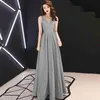 Sexy Femme Soirée Soirée Robe Maxi Été Bling Col V Sans Manches Élégant Slim Argent Paillettes Longue 210603