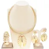 Kolczyki Naszyjnik Est Dubai Gold Biżuteria Zestaw damski Wykwintny bankiet Dating Wedding H0046