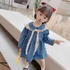 Koreanischen Stil Mädchen Kleid Herbst Peter Pan Kragen Denim Blau mit Beige Spitze Schal Kinder Kleidung 1-6T Q074 210610