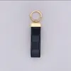 2021 Luxury Keychain High QualTiy Chain Key Ring Holder Varumärkesdesigners Porte Clef Gift Men Women Car Bag Keychains SS 21080303W262I