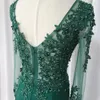 Vestidos de baile verde 2022 Mermaia elástica Vestido longo Mulheres Apliques Lace Vestido de festa formal Mangas compridas v pescoço esmeralda noite