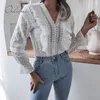 Yaz Kadın Beyaz Dantel Gömlek Uzun Kollu Oymak Nakış Fırfır Bluz Seksi Plaj Tops 210415