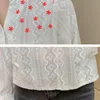 Camicette da donna Camicie 2022 Camicia ricamata a maniche lunghe con scollo a V elegante in stile coreano casual da donna in pizzo bianco sottile 11301