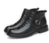 Botas de inverno Botas de moda primavera Mans Outdoor Sapatos masculinos clássicos confortáveis