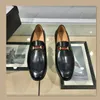 2021 Top Quality Dress Shoes Moda Homens Preto De Couro Genuíno Pontilhado Mens Negócios Negócios Oxfords Senhores Convenientes Caminhada Casual Conforto Couro Sapatos