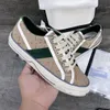 Ace Bee Stripes Walking Shoes Tiger Men Women Sneakers Luxury Snake Designer Low Top Leather R156