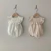 Zomer familie matching sets gestreepte mouwloze kant ruches bodysuit + jurk zuster komt overeen met outfits E1536 210610