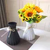 NIEUWE BLOEM VASE Simple Home Decor Plastic vazen ​​Witte Imitatie Keramische bloempotten Noordse kamer Decoraties Maison Flower Basket 210409