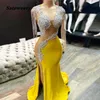 Sexy vestido de noite o-pescoço apliques lace frisado um mangas lado dividir amarelo sereia vestidos formal festa vestidos