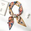 2021 Мода Новый Kerchief Маленький шелковый шейный шарф для женщин Печать Hijab Scarfs Женские шали и обертки шарфы Bandana Follard Y1108