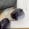 Diseñador de marcas de moda Gafas de sol de gran tamaño para mujeres gafas punk punk anti uv marco anteojo congaño de hombres con lentes grises con caja original