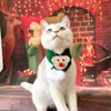 Collari per gatti Conduce Modello natalizio Bavaglino per animali domestici Collare in lana lavorato a maglia Abbigliamento natalizio Giocattoli Collana regalo Collo per cani Anno carino Decorare Sciarpa