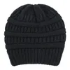 Fasta färger mössor satinduk inre knutade hattar 9 färger varm vinter ull hatt mode keps vid havet lla1034