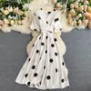 Neploe polka dot klänning kvinnor franska v nacke kortärmad damer vestidos sommar elegant spets upp smal midja kvinnliga klänningar 210423