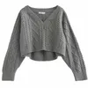 Vinter Koreansk stil Lös V-Neck Pullover Kort tröja Kvinnor Twist Bat Sleeve Stickad Jumper Solid Lazy Sweaters 11644 210528