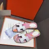 Neueste Klassiker Frau Schuhe Hohe Qualität Slipper Leder Flache Sandalen Mode Dias Slide Gummi Damen Strand Frauen Hausschuhe Mules mit Box G220
