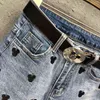 Calças de jeans de bordado dos desenhos animados Primavera Padrão das Mulheres Denim Feminino High-cintura Harem Calças 211129