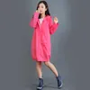 Polyester Imperméable Femmes Imperméable À L'eau Longue Lumière Manteau De Pluie Ponchos Veste Avec Capuche Imperméable Mujer Capa De Chuva 211025