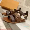 2021 Kvinnor Sandaler Lyx Casual Skor Mode Designer Real Leather Print Flip Flop Sommar Klassiker Högkvalitativ Metal Spänne Flats Sexig B