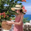 麦わら帽子女性夏の大きな広い縁の刺繍日光の保護調節可能なフロッピーの折りたたみビーチ帽子2021 G220301