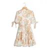 Sommer Französisch V-ausschnitt Puff Sleeve Lace Up Schlank Rüschen Blumen Druck Kleid Urlaub Stil Vintage Weibliche Mode 210508