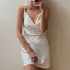 Casual Jurken Sexy Wit Satijnen Feestjurk Nachtclub Vrouwen Mouwloze Zomer Bodycon Vrouwelijke Spaghetti Vintage Mini250S