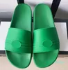 Diseñador- Zapatillas de verano Zapatillas con estilo de alta calidad Moda Clásicos Diapositivas Sandalias Hombres Mujeres Zapatos Diseño Verano