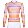 Sexig Tie Dye Färgrik Patchwork Turtleneck Långärmad Mesh T-shirt Kvinnor Transparenta Toppar Se genom Tees Slim Kläder 210517