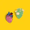 유럽 ​​심장 시리즈 꽃 브로치 편지 합금 합금 페인트 카우보이 배지 액세서리 여성 남성 에나멜 러브 칼라 가방 핀 보석류 도매
