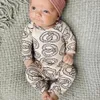ベビーロンパーススーツ夏の幼児トライアングルロンパーonesies長袖の赤ちゃん服男の子の女の子ピュアホワイトのフルサイズ在庫あり