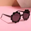 아이들 어두운 안경 유니섹스 단색의 꽃 모양의 선글라스 안경 안경 옥외 활동 7 색
